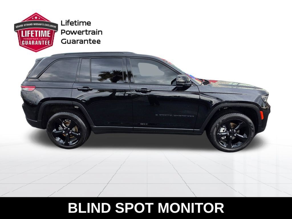 Used 2025 Jeep Grand Cherokee Limited w/ Black Appearance Package RWD image 7