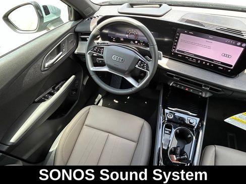 New 2026 Audi Q3 quattro 2.0T AWD/4WD image 9