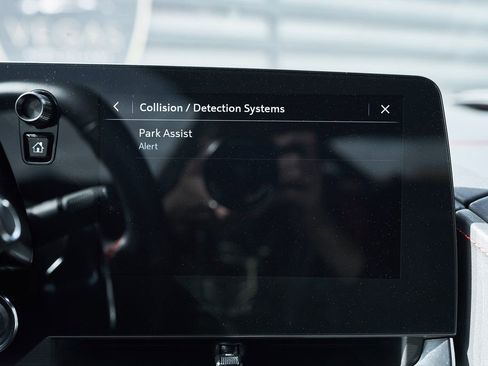 Used 2020 Chevrolet Corvette Stingray Coupe w/ 1LT image 67