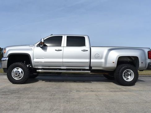 Used 2019 GMC Sierra 3500 SLT w/ Duramax Plus Package image 7