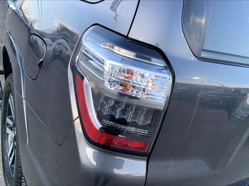 Used 2014 Toyota 4Runner Limited image 28