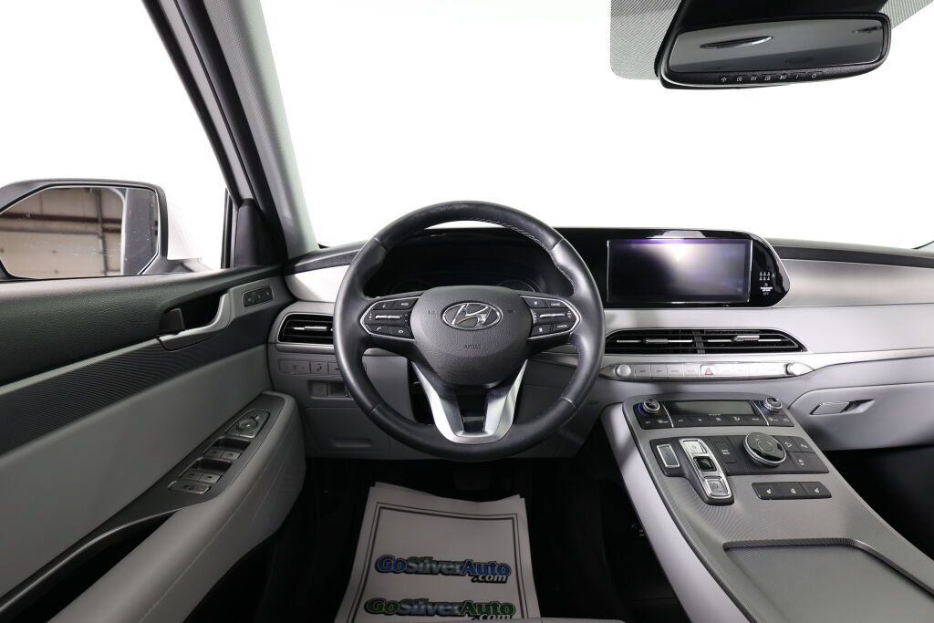 Used 2022 Hyundai Palisade SEL w/ 8P Bench Seat Package AWD/4WD image 31