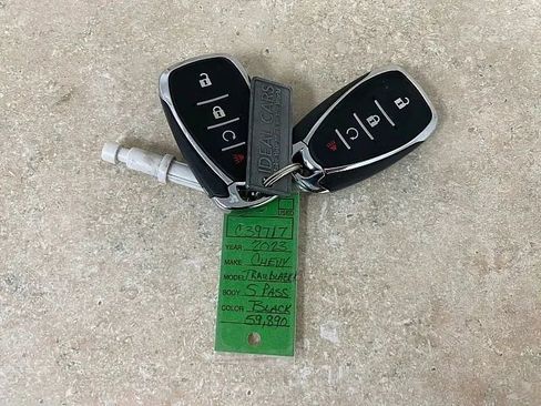 Used 2023 Chevrolet TrailBlazer LT FWD image 23