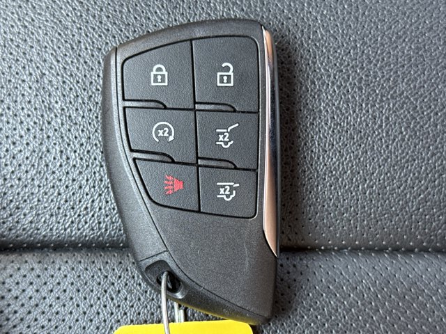 Used 2025 Chevrolet Suburban Premier AWD/4WD image 28