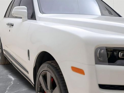 Used 2023 Rolls-Royce Cullinan image 9