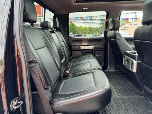 Used 2017 Ford F250 Lariat w/ Lariat Ultimate Package AWD/4WD image 19