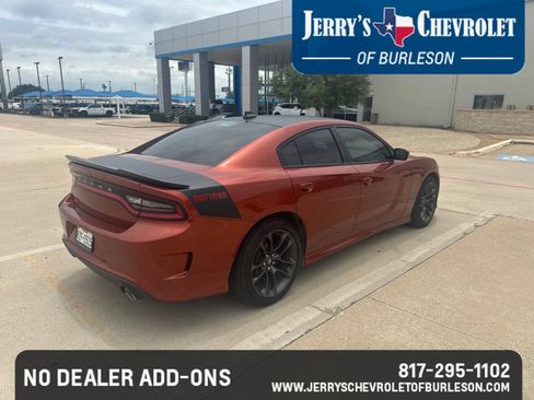 Used 2022 Dodge Charger R/T w/ Daytona Edition Group RWD image 4
