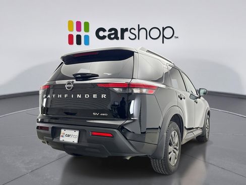Used 2024 Nissan Pathfinder SV image 5