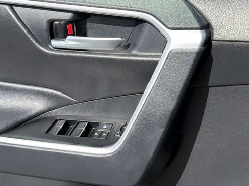 Certified 2025 Toyota RAV4 XLE AWD/4WD image 22