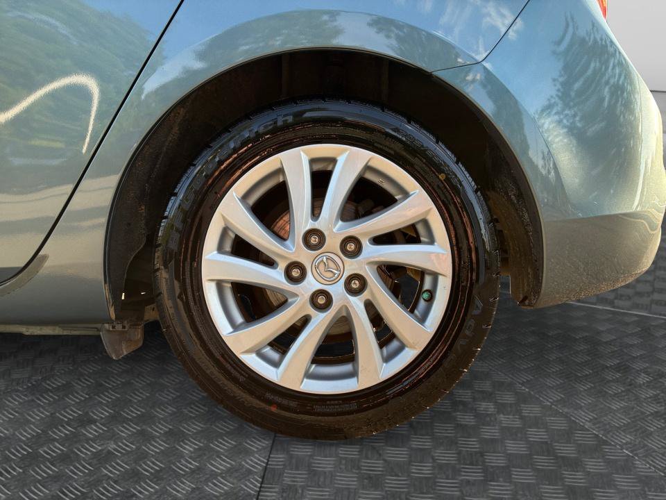 Used 2012 MAZDA MAZDA3 i Touring FWD image 21