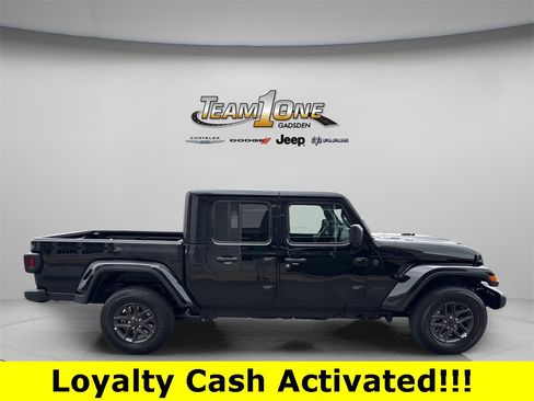 New 2025 Jeep Gladiator Sport image 8