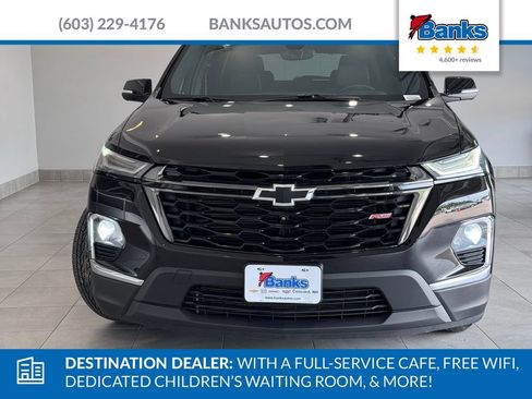 Used 2023 Chevrolet Traverse RS AWD/4WD image 3