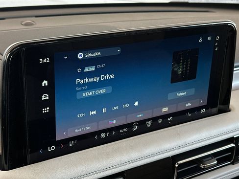 New 2025 Lincoln Aviator Reserve w/ Luxury Package image 18