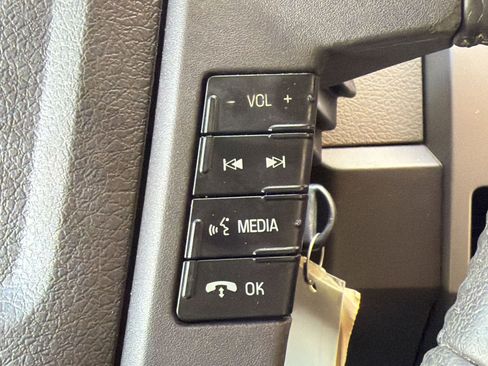 Used 2010 Ford F150 XLT image 21