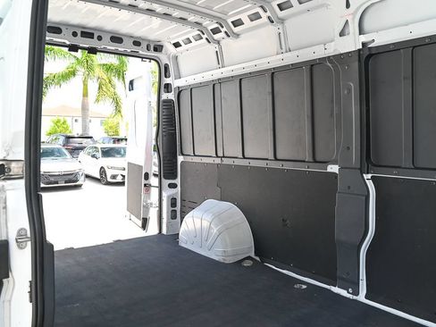 Used 2025 RAM ProMaster 3500 w/ Convenience Group FWD image 10