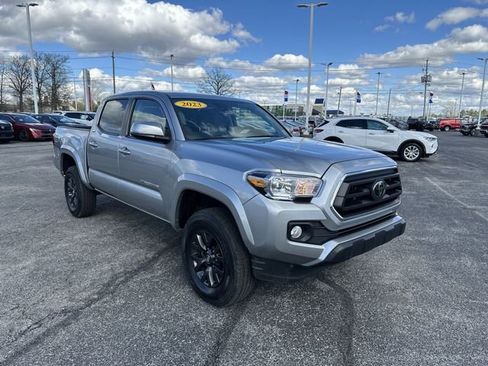 Used 2023 Toyota Tacoma SR5 w/ Technology Package AWD/4WD image 11