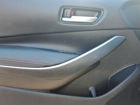 Used 2023 Toyota Corolla SE image 16