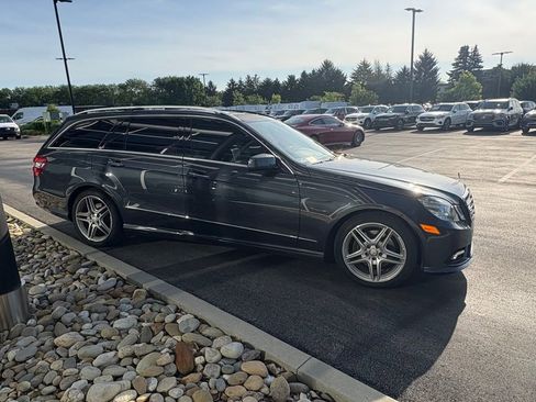 Used 2011 Mercedes-Benz E 350 4MATIC Wagon image 5