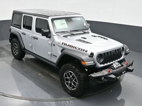 Used 2024 Jeep Wrangler Unlimited Rubicon w/ Capability Package AWD/4WD image 32