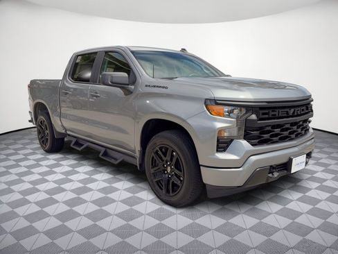 Used 2024 Chevrolet Silverado 1500 Custom w/ LPO, Dark Essentials Package RWD image 7