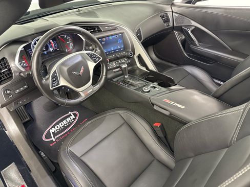 Used 2018 Chevrolet Corvette Z06 RWD image 19