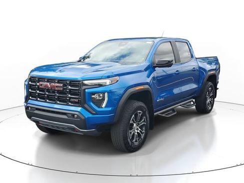 Certified 2023 GMC Canyon AT4 w/ AT4 Premium Package AWD/4WD image 2