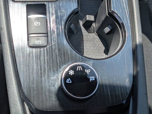 Used 2023 Nissan Rogue SV image 24