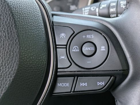 Used 2023 Toyota Corolla SE image 24