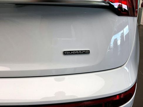 Certified 2023 Audi Q5 2.0T Premium Plus w/ Premium Plus Package AWD/4WD image 10