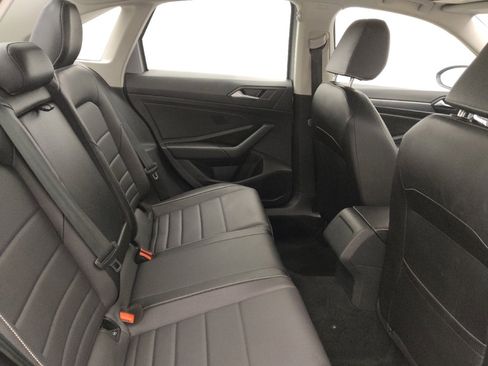 Used 2024 Volkswagen Jetta SE image 21