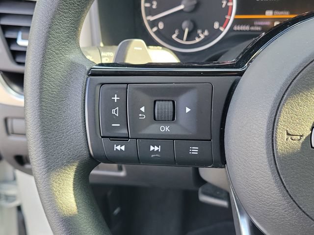 Used 2023 Nissan Rogue SV FWD image 22
