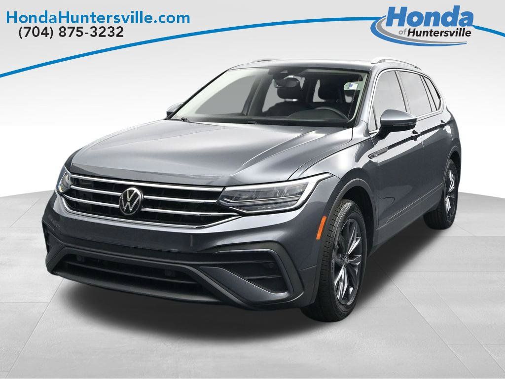 Used 2022 Volkswagen Tiguan SE FWD image 3