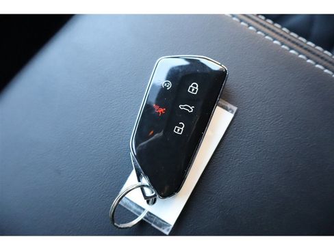 Used 2025 Volkswagen Atlas Cross Sport SE image 45