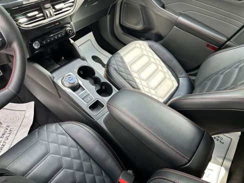 Used 2024 Ford Escape ST-Line Elite w/ Premium Technology Package AWD/4WD image 24