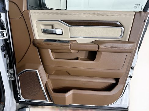 Used 2022 RAM 3500 Laramie image 31