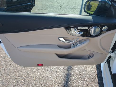 Used 2023 Mercedes-Benz C 300 4MATIC Cabriolet image 12