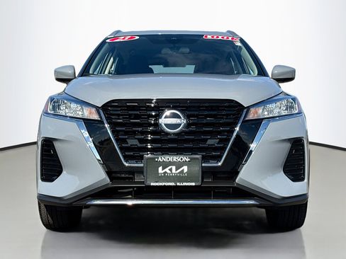 Used 2023 Nissan Kicks SV image 15