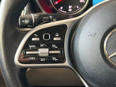 Used 2021 Mercedes-Benz GLC 300 4MATIC image 26