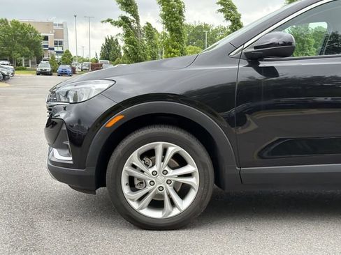 Used 2023 Buick Encore GX Preferred w/ Cold Weather Comfort Package FWD image 9