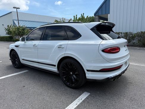 Used 2021 Bentley Bentayga Speed AWD/4WD image 5