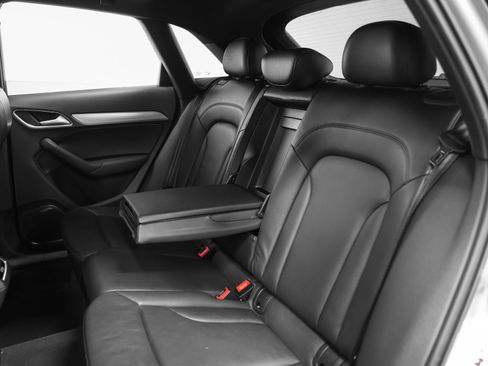 Used 2018 Audi Q3 2.0T Premium Plus w/ Premium Plus Package AWD/4WD image 41