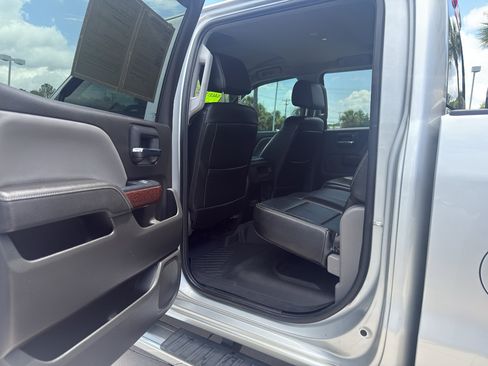 Used 2018 GMC Sierra 1500 SLT AWD/4WD image 9