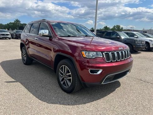 Used 2019 Jeep Grand Cherokee Limited AWD/4WD image 3