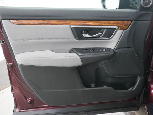 Used 2017 Honda CR-V EX image 18