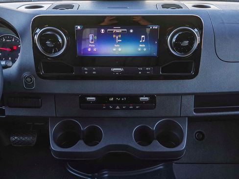 New 2025 Mercedes-Benz Sprinter 2500 image 12