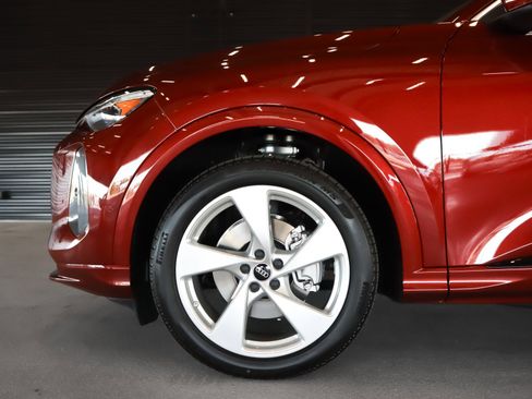 New 2025 Audi Q5 Prestige image 5