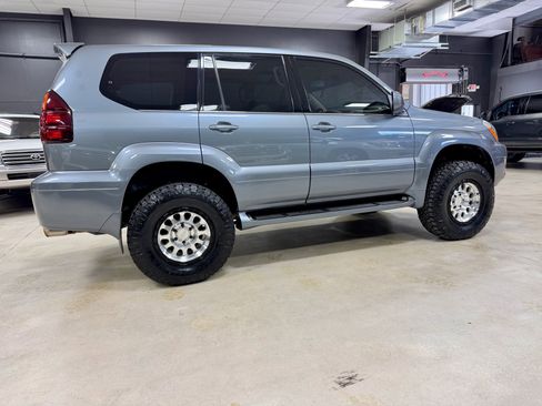 Used 2005 Lexus GX 470 image 6
