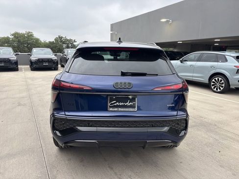 New 2026 Audi Q3 quattro 2.0T AWD/4WD image 7