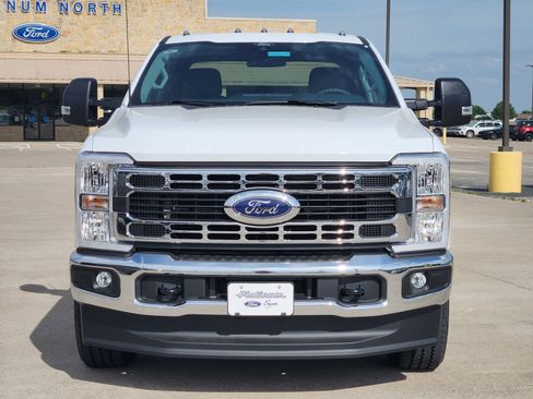New 2026 Ford F250 XLT w/ FX4 Off-Road Package AWD/4WD image 6