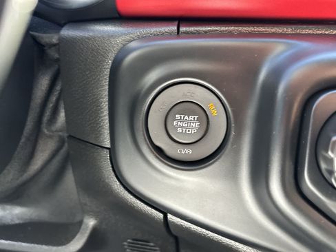 Used 2019 Jeep Wrangler Unlimited Rubicon AWD/4WD image 28